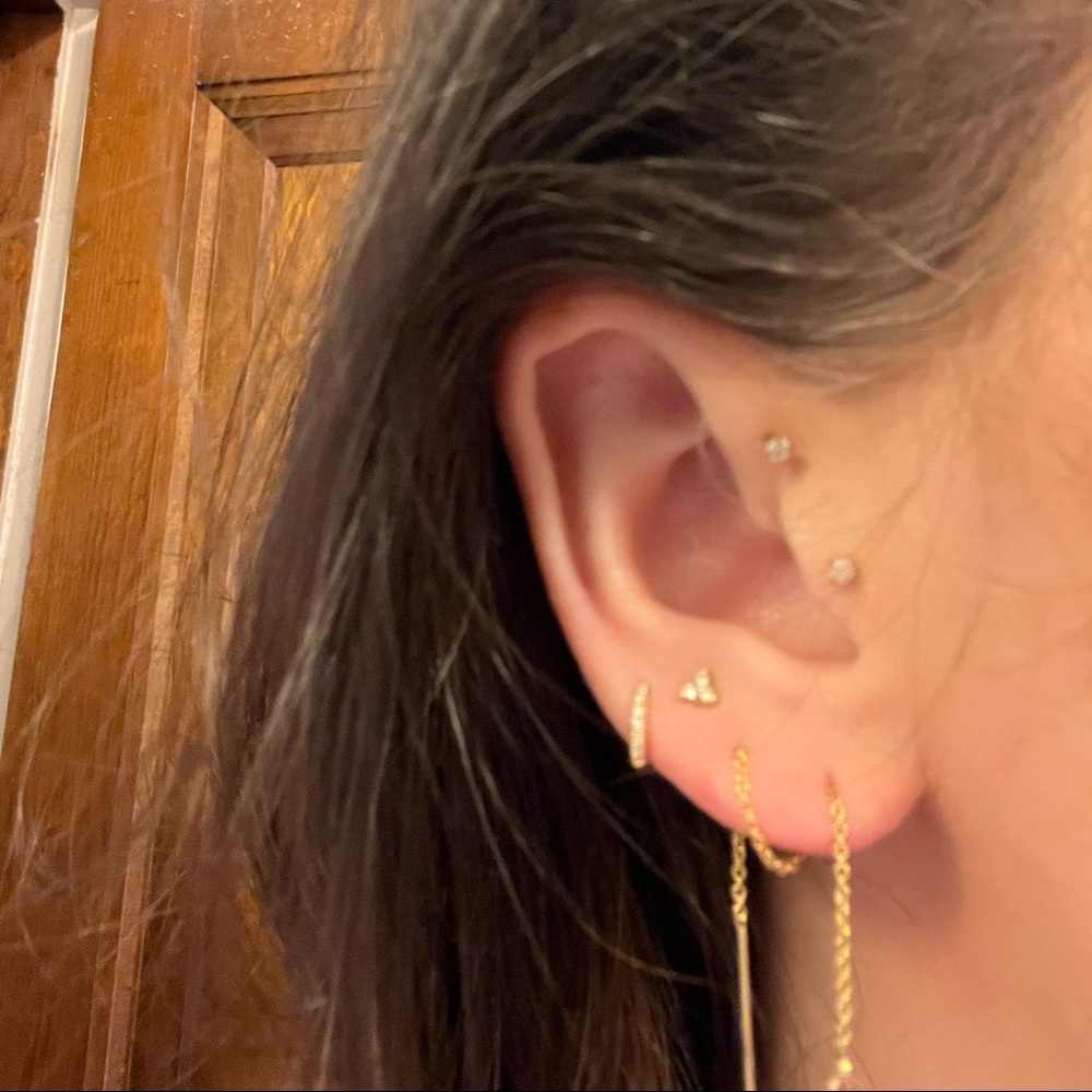 Threaded dangle earring - Picture 2 of 3